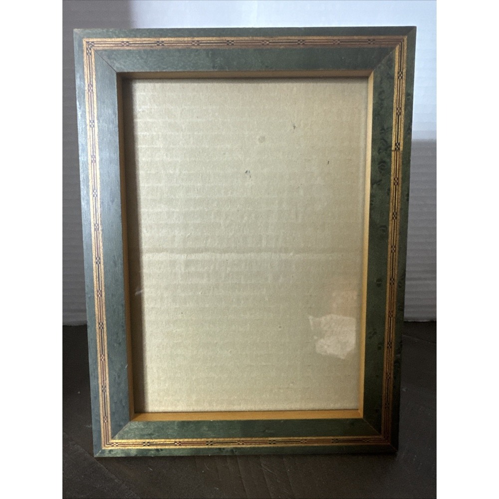 VTG Dark Green Wood Picture Frame W/ Inlay Accent  5x7" Taiwan